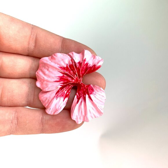 NEW ~ Anthropologie Shashi Una Una Evening Flower Earrings - Picture 10 of 12